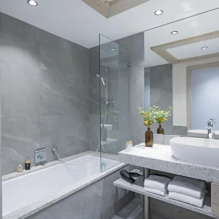 Mgm & Residences - Le Hameau De L'ours Aparthotel Manigod